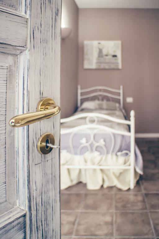 Bed and Breakfast La Peonia Neapel Zimmer foto